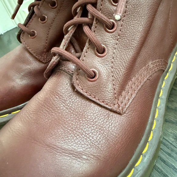 DR. MARTENS 1460 Pascal Virginia Leather Boots - Picture 10 of 14